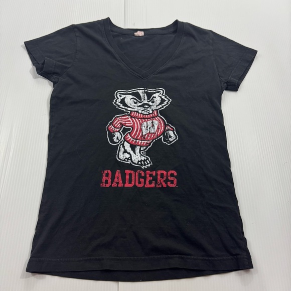 537. Black Wisconsin Badgers Women's Short Sleeve Tee (M) - Picture 1 of 5
